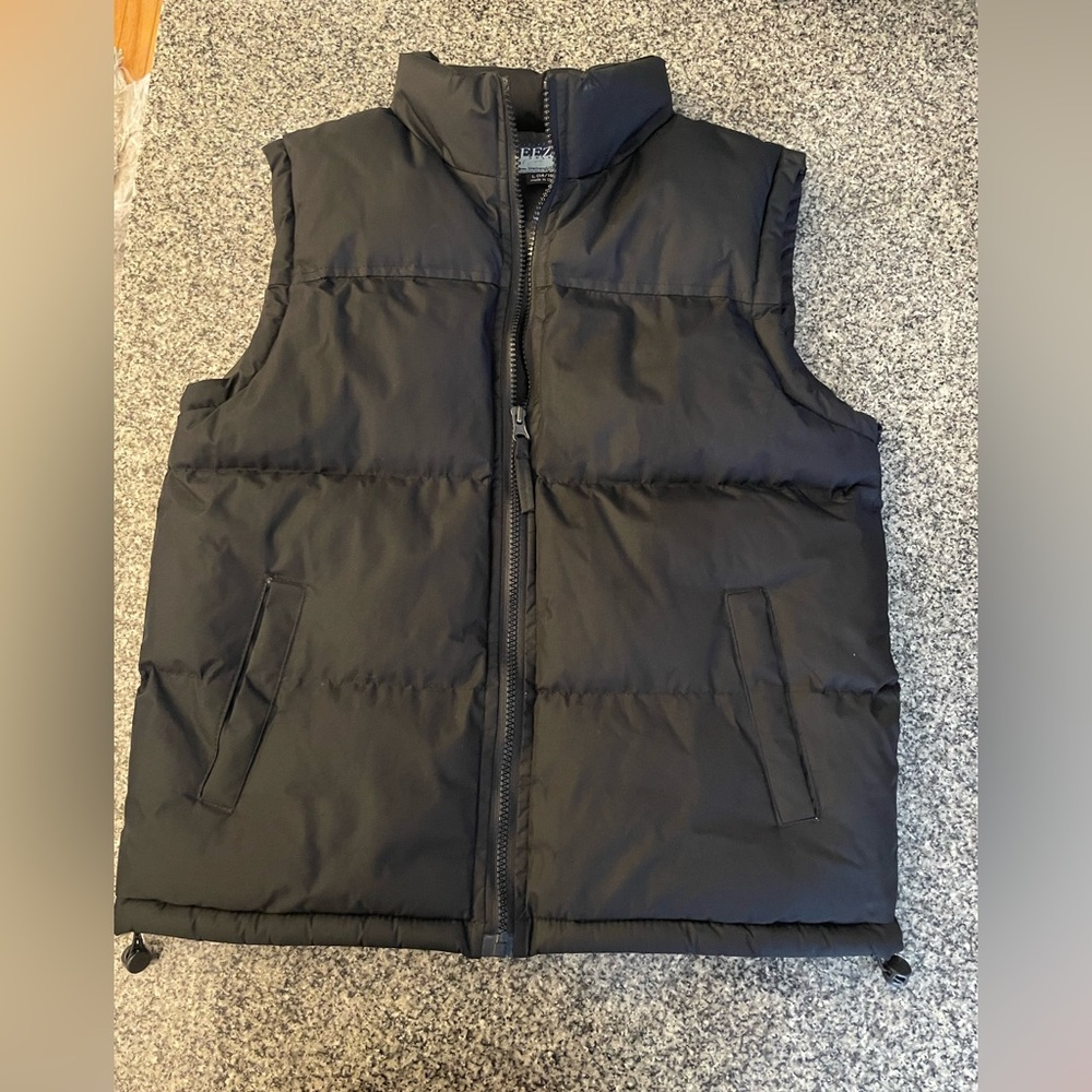 Boys puffer vest/ black